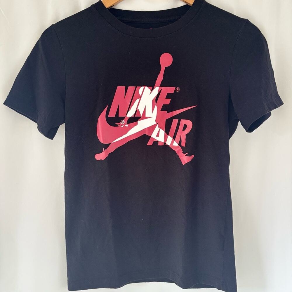 Jordan Nike Air Jumpman T-Shirt Black Red Logo Y2K 90’s Vibe | Size Youth L |